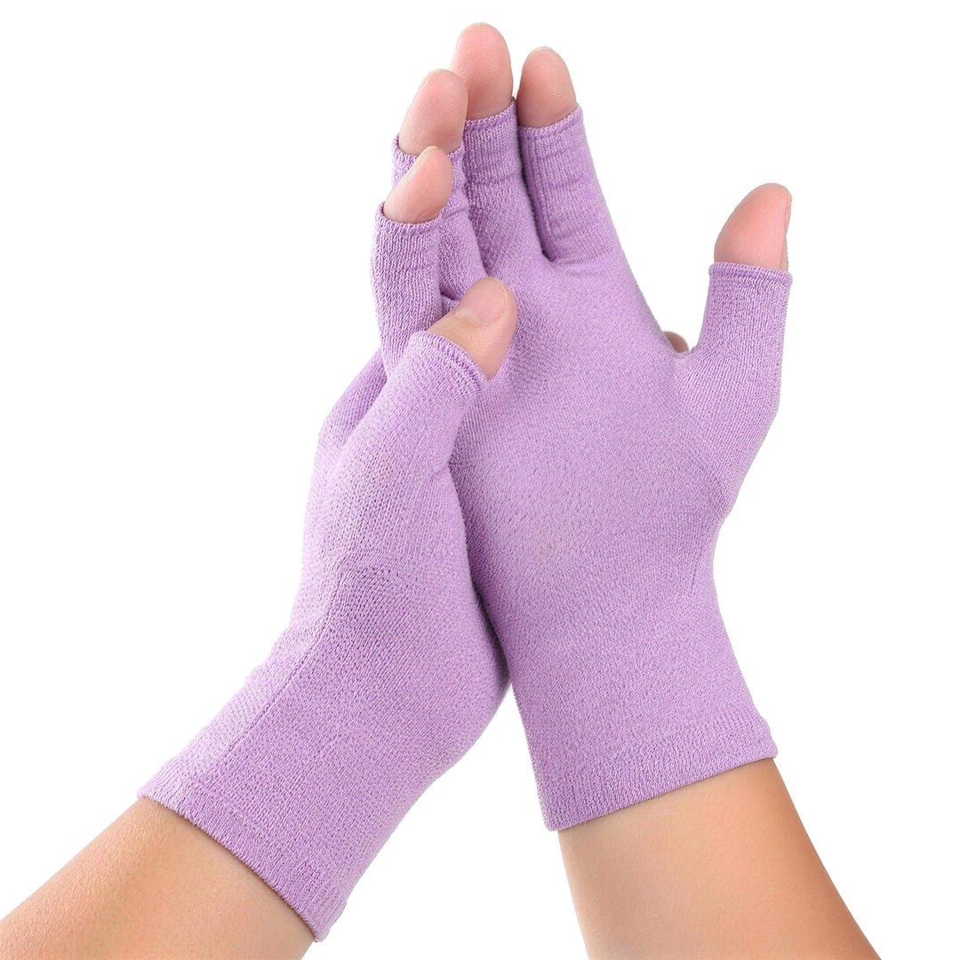 Open fingertip compression gloves in lilac purple worn on both hands