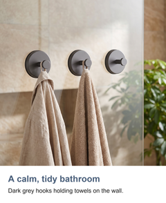 Suction hooks 4 pack: A calm, tidy bathroom