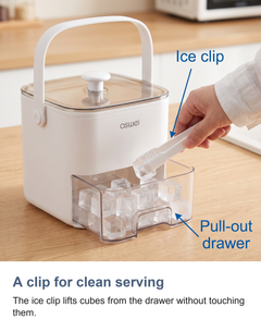 A clip for clean serving: The ice clip lifts cubes from the drawer without touching them.