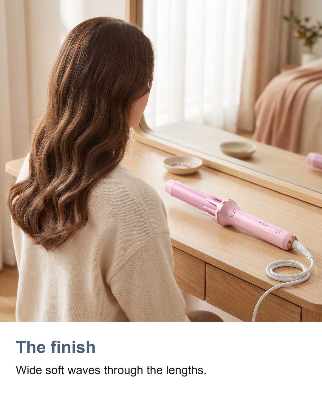 The finish. Wide soft waves through the lengths.